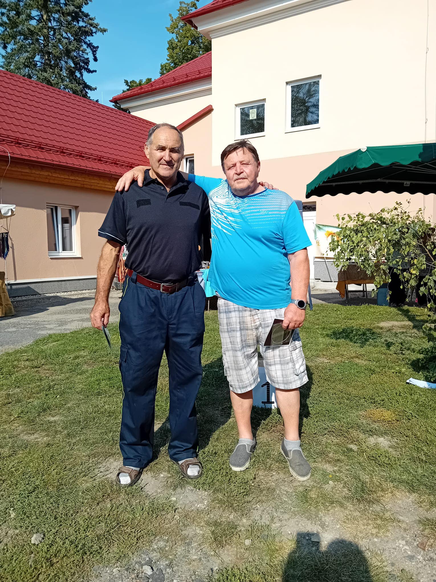 457702374_10221277834250512_4572699626666719717_n