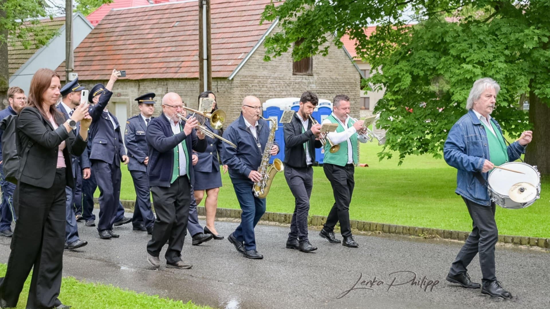 ad14a000-8a50-4582-87ec-39c835f48b41.jfif