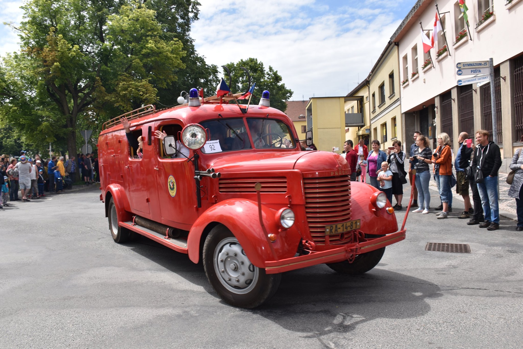 62251950_863098897385781_2578154028953239552_o